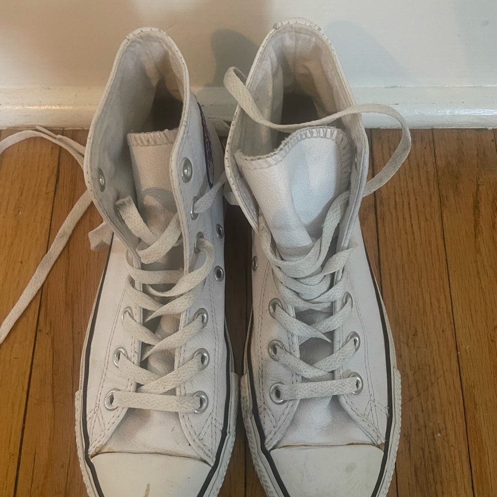 White leather High-Top Converse